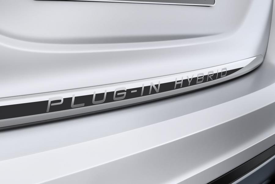  Volvo V60 Plug-in Hybrid 2011 года  (фото 26 из 68)